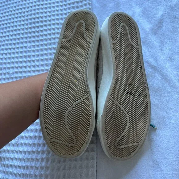 Nike Blazer Low 77 Premium Sneaker - Coconut Milk - Picture 6 of 8